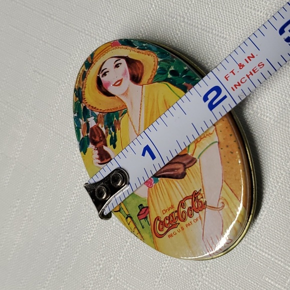 VTG Coca Cola Travel Tin & Sewing Supplies Handy Sewing Kit Retro Collectible - Picture 15 of 16